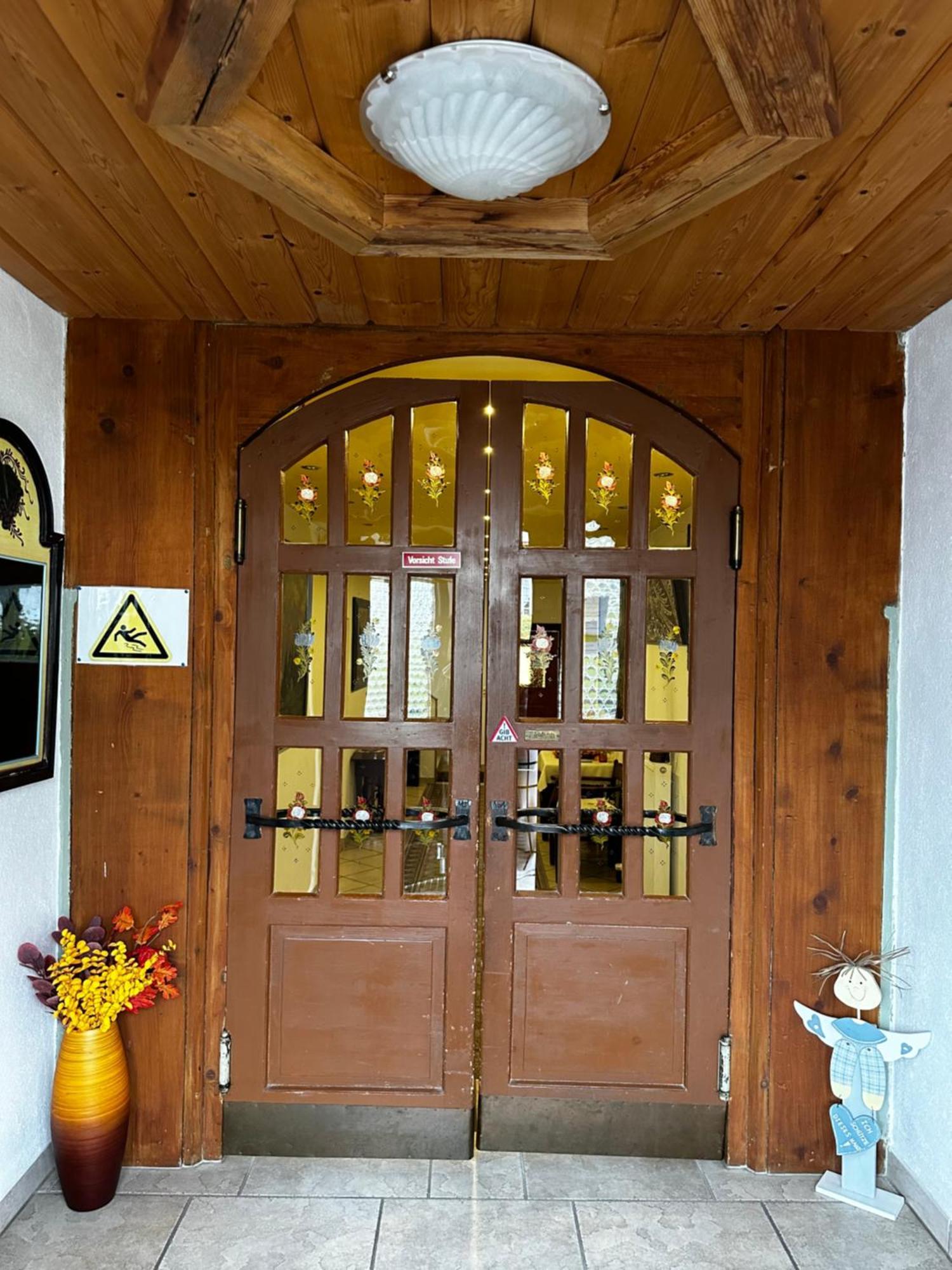 Goldener Adler Acomodação com café da manhã Scharnitz Exterior foto